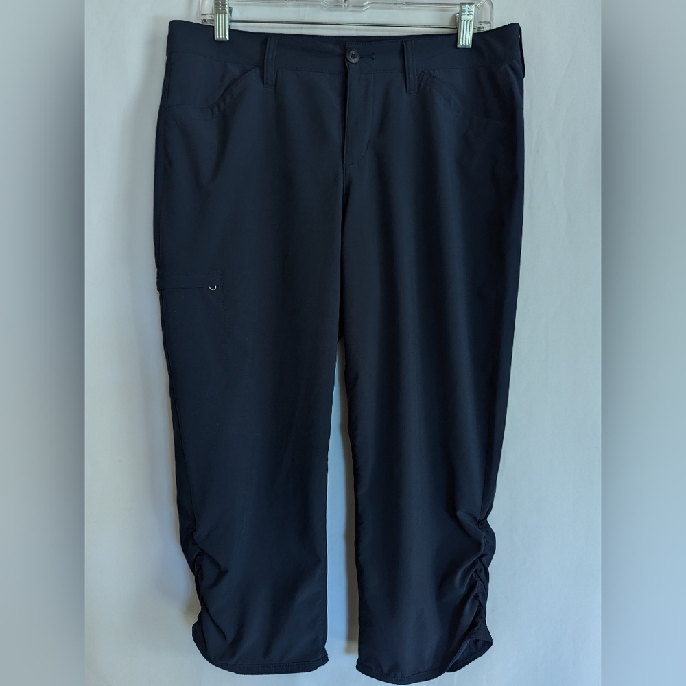 Eddie Bauer Women's 8 Navy Blue Cargo Pants Capris Hiking Travel Casual Comfort
